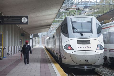 Cantabria cambia el AVE por un tren de altas prestaciones ...