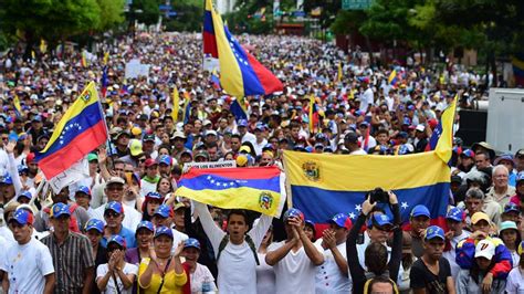 Capriles dice Maduro busca evitar elecciones en Venezuela ...