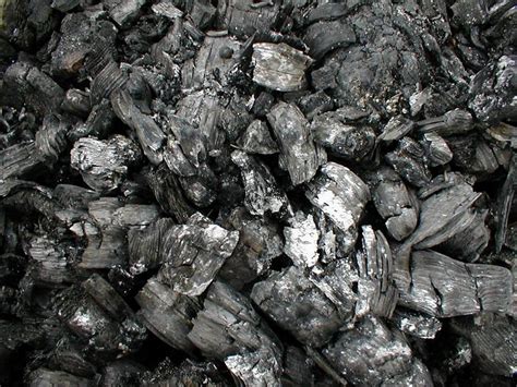 Carbón vegetal   Wikipedia, la enciclopedia libre