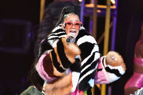 Cardi B’s “Bodak Yellow” Makes History For Female Rappers
