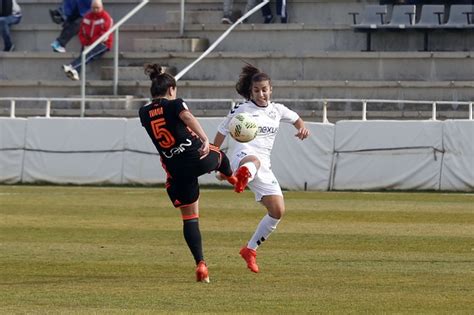 Carla Bautista golea con España   La Tribuna de Albacete