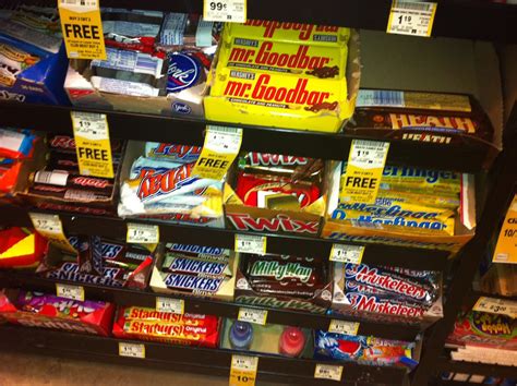 Carlos Gesundheit: Von s/Safeway Raises Candy Bar Prices