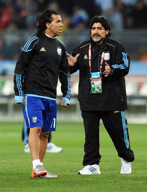 Carlos Tevez Diego Maradona Argentina Mundial 2010   Goal.com