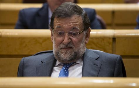 Casi la mitad de los senadores planta a Rajoy tras el ...