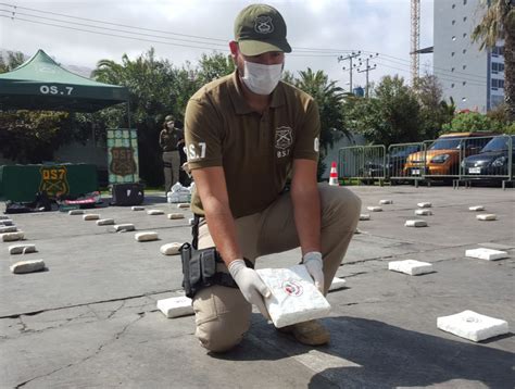 Caso aislado: 5 colombianos pillados con maletas con droga ...