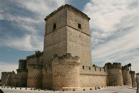 Castillo de Portillo   Wikipedia, la enciclopedia libre