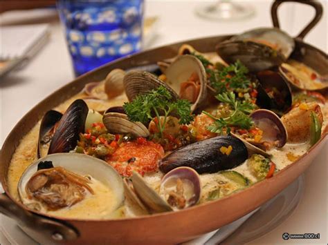 Casulet de pescados y mariscos en restaurante NoSo ...