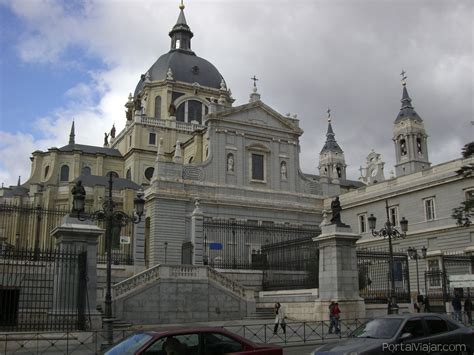Catedral de la Almudena, Catedral de Santa María la Real ...