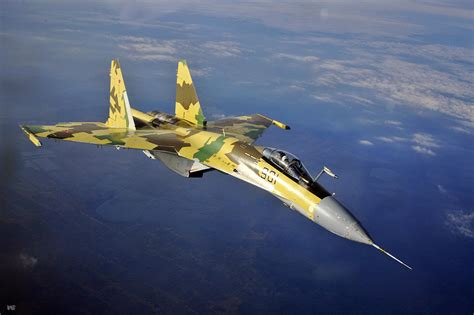 Cazas rusos Su 35S estarán operativos este año