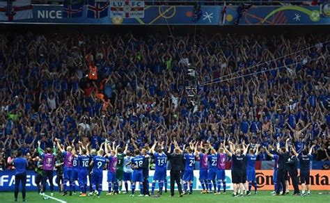 Celebración Islandia y Afición, Pase a Cuartos | Eurocopa ...