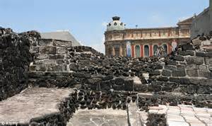 Ceremonial Aztec platform used to burn snakes discovered ...