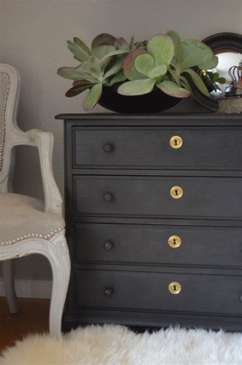 Chalk Paint Vs Milk Paint? What s the Difference ...