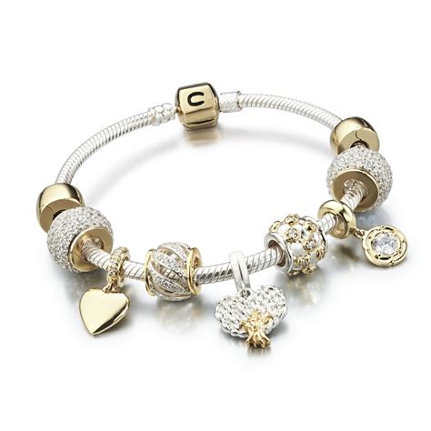 Chamilia SWAROVSKI  Exquisite  Charms & Bracelets