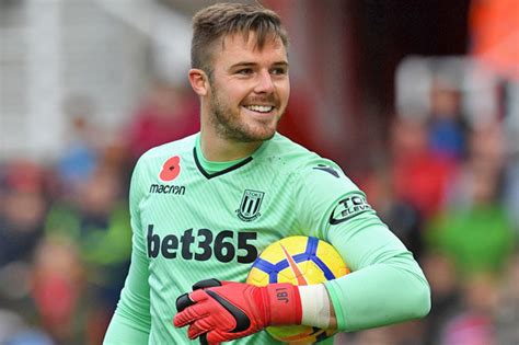 Chelsea news: Blues want Jack Butland to replace Thiabaut ...
