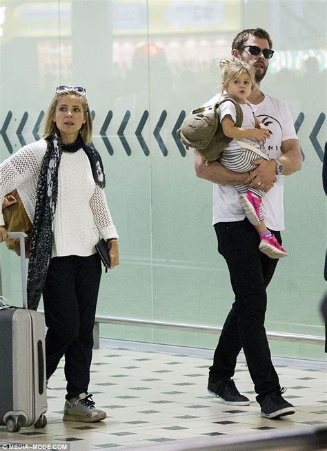 Chris Hemsworth and wife Elsa Pataky dote on daughter ...