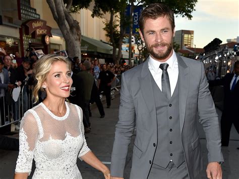 Chris Hemsworth mocks tabloid claims marriage to Elsa ...