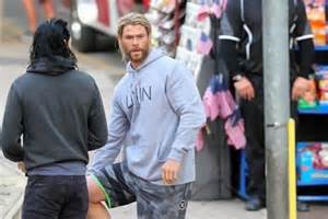 Chris Hemsworth wearing LIVIN hoodie on Thor set boosts ...