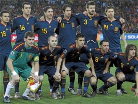 Cinco españoles aparecen en el once ideal de 2010 de L ...