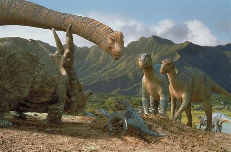 Cine 9009:  Dinosaurio   2000 .