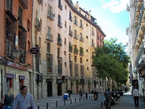 City Walking Tour, Madrid, Spain