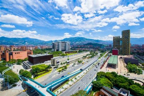 Ciudad de Medellín Colombia   Conoce Medellín te encantara.