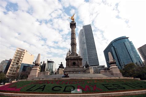 Ciudad de México aprueba su primera constitución y estrena ...