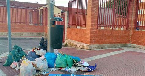 CIUDADANOS DE PARLA: Las basuras diarias que esquivan los ...
