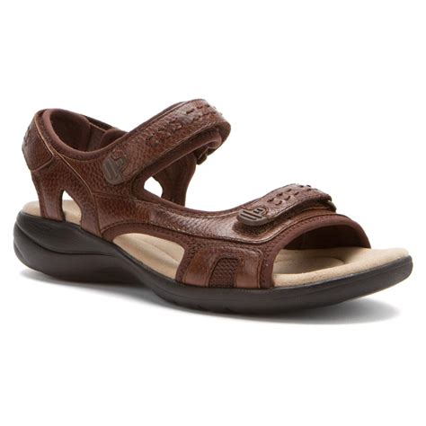 Clarks Kessa Agnes Casual Shoes in Brown Leather for Women ...