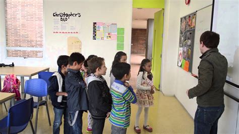 Clases de inglés para niños en Bogotá   YouTube