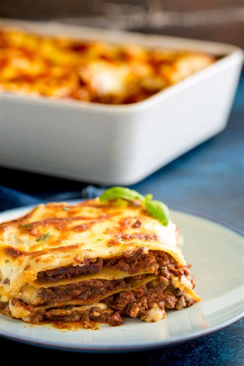 Classic Lasagna with Bechamel   Easy Pasta Sauces