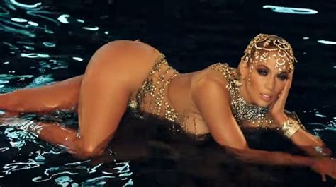 Clip  El Anillo  : Jennifer Lopez, torride, en mode  Game ...