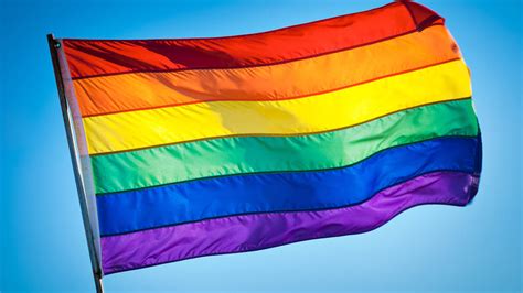 Colocan bandera de arcoíris en Palacio de Gobierno de ...