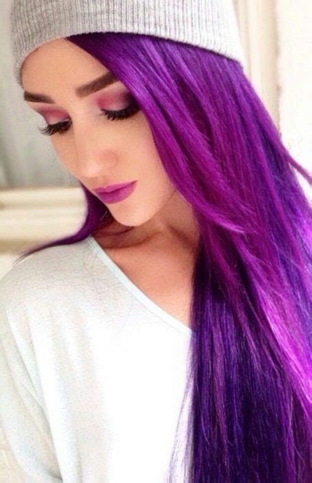 Color púrpura: La nueva tendencia para teñir el cabello