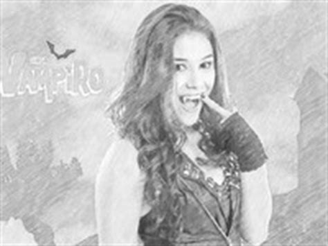 Coloriages Chica Vampiro Coloriage
