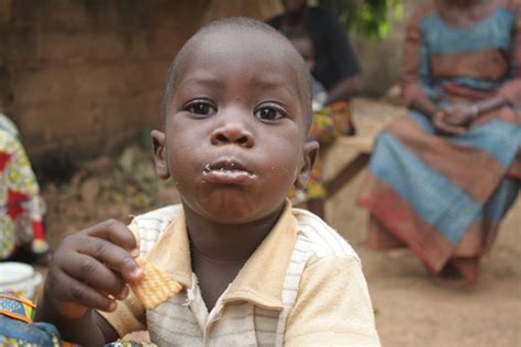 Come, que los niños de África no tienen qué comer ...