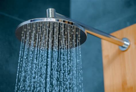 ¿Cómo cambiar un grifo de ducha por una columna de ...