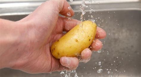 ¿como cocer patatas en el microondas?