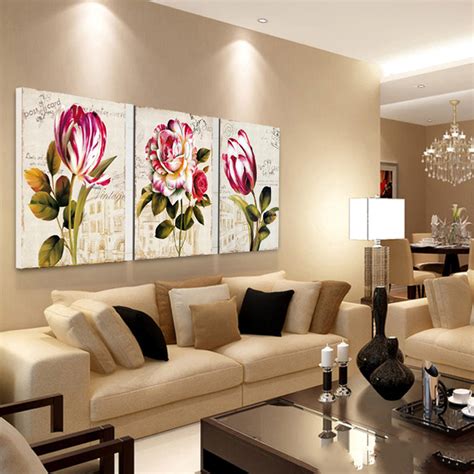 ¿Cómo decorar tu casa con cuadros y telas?
