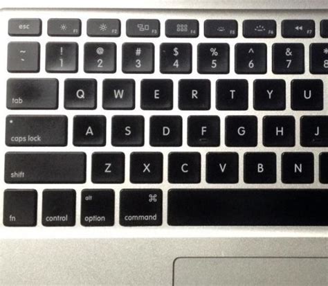 Cómo escribir acentos y diéresis en un teclado inglés en ...