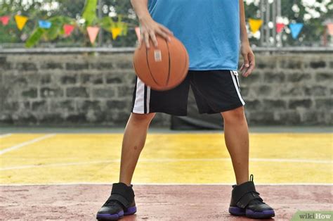 Cómo hacer un doble ritmo en baloncesto: 5 pasos