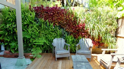 Como hacer un jardin vertical en casa o en el patio