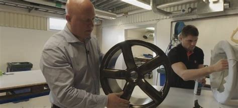 ¿Cómo Koenigsegg es capaz de fabricar llantas de fibra de ...