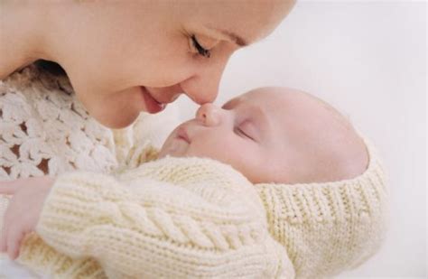 Cómo limpiar la nariz del bebé | Cuidados de la nariz del bebé