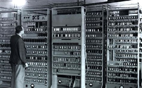 Como se creó la primera computadora electrónica del mundo