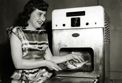 ¿Cómo se inventó el horno de microondas?