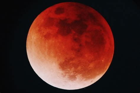 Cómo ver desde Chile la  Luna de sangre , y el eclipse más ...