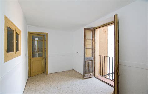 Comprar casa embargada de banco en Barcelona | 169 m2