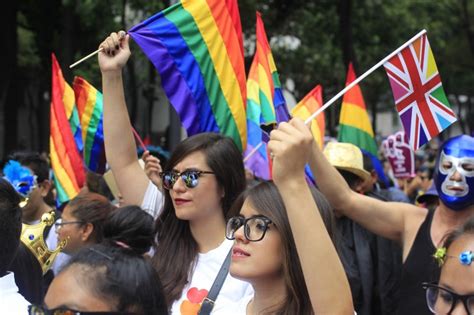 Comunidad LGBT llama a marchar por la diversidad familiar ...
