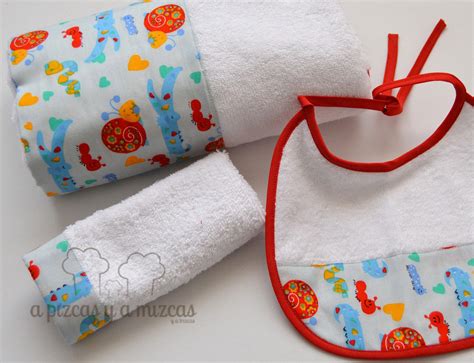 Conjunto de toalla de baño para bebé   A pizcas y a mizcas