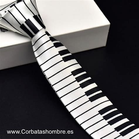 Corbata estrecha blanco con negro teclado